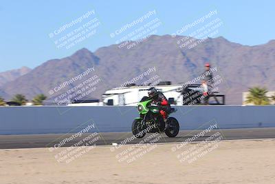 media/Nov-06-2023-Moto Forza (Mon) [[ce023d0744]]/4-Beginner Group/Session 4 (Finish Line Checker)/